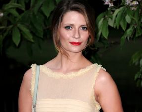 Mischa Barton Slams The Paparazzi Yet Again in Twitter Rant