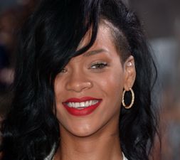More Holiday Drama for Rihanna as She Breaks Her Toe
