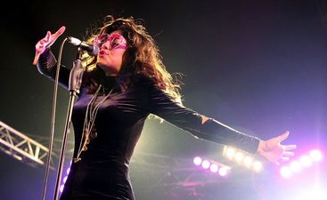 Marina And The Diamonds Posts Anger Over Dublin Gig Restrictions