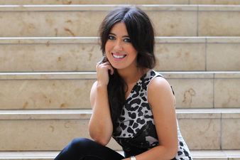 Did You Spot Lottie Ryan In This Anne Hathaway Rom Com?!