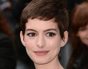 Anne Hathaway Was Terrified To Get The Chop