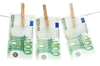 Estranged Husband and Wife Each Bag €250,000 in Lotto Jackpot On The Same Night