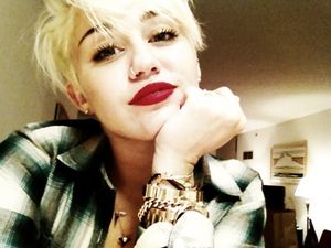 In Pictures: Miley Cyrus Exaggerates Her Style With New Crop
