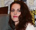 Kristen Stewart Is Crying Non-Stop and Refusing To Shower At Producer Friend’s L.A. Haven