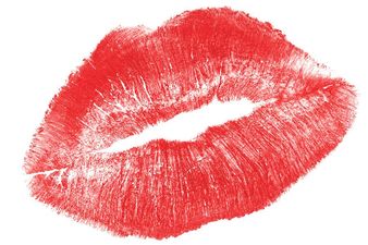 Kissing and Other Natural Ways of Getting the Same Effects Your Makeup Gives You