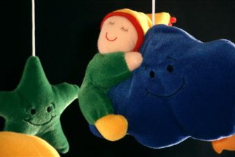 ‘But, Oh, Those Summer Nights…’ Evanne Ní Chuilinn on Sleepless Nights in the Sun