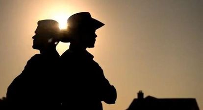 Dallas is Dazzling: Show Draws in Thousands