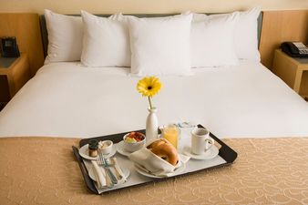 Survey Reveals Ireland’s (And The World’s) Priciest Places To Stay