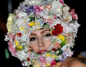 Runway Roundup: Milliner Maestro Philip Treacy returns to LFW With A Little Help From Celebrity Friends