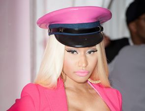 Nicki Minaj Is Latest Star To Jump On The E! Band Wagon