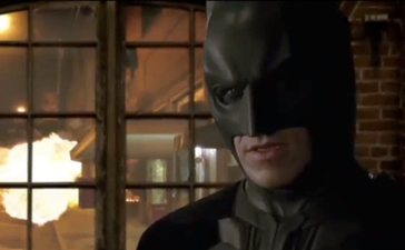VIDEO: Batman Uses Apple Maps – The Caped Crusader Runs Into Some Trouble…