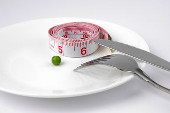 Healthy Resolutions: The Five Extreme Diets You Should AVOID This New Year