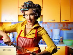 A Housewife’s Fantasy… The Top Ten Men In Stay-At-Home Mums’ Day-Dreams