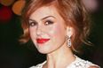 Morto! Isla Fisher Admits That Being Married to Sacha Baron Cohen is Seriously “Embarrassing”