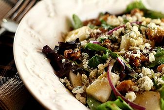 Veggie Mondays: Pear, Walnut And Blue Cheese Salad With A Kick Of Cranberry Vinaigrette
