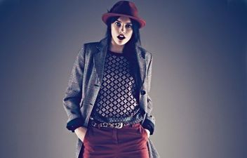 Fashion High Five: Stay Toasty And Look Trendy In This Cosy Chic Outfit