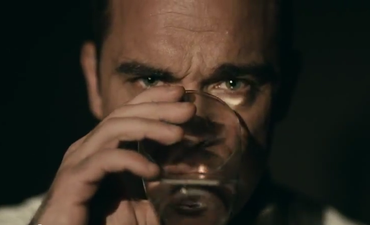 And The Old Him Is Back! Forget ‘Candy’, Robbie Gets Traditionally Emotional With New Single ‘Different’