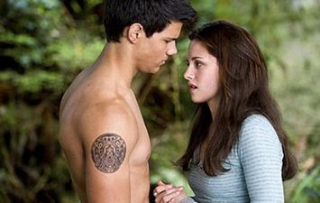 Bad Lip Reading Takes on The Twilight Saga: New Moon