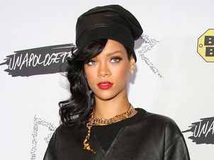 Step Away From The Smart Phone – Rihanna And Chris Let Loose On Twitter