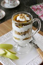 Lazy Saturday Brunch: Stewed Apple Cup With Creamy Yoghurt and Cinnamon Toasted Oats
