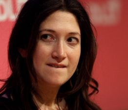 Find Out Which Celeb Is Not On Such Friendly Terms With Facebook Anymore!