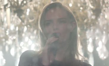 Forget X Factor – This Hollywood Starlet Is Hoping To Take Christmas Number One