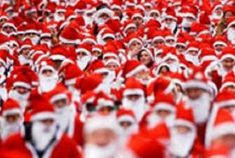 A 25-Foot Santa? That Sounds Simply Santa-stic!