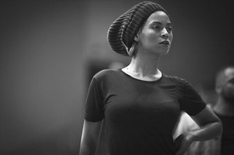 Smashing It: A Make-Up Free, Fabulously Gorgeous Bey Rehearses For The Performance Of A Lifetime