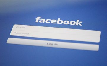 Zuckerberg’s Secret Meeting Revealed… Facebook’s Big Surprise Is NOT A Smartphone