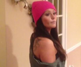 Snapped With Your Bum Looking Saggy? Draw The Bottom Line Like JWoww With This Bizarre Move