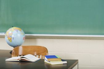 Korean Radio Station Responds to THAT Rejection Letter