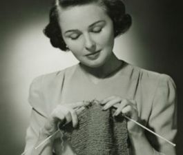 Famous Irish Mammy Is On A Mission To Keep Heads Of State Warm With Her Handmade Mittens