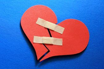 In The Dog House: Which Celeb Didn’t Buy His Lady a Present For Valentine’s Day?