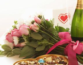 Are You Lucky Enough To Be Here This Valentine’s? Ireland’s Top Ten Most (And Least) Romantic Towns