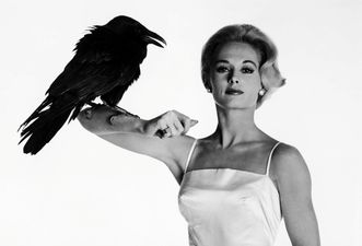 Ice- Cool And Polished To Perfection – How To Recreate The Hitchcock Heroine Look