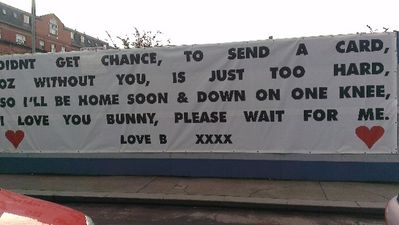 I Love You! Irish Emigrant Declares Love With This Cute Sign For “Bunny”