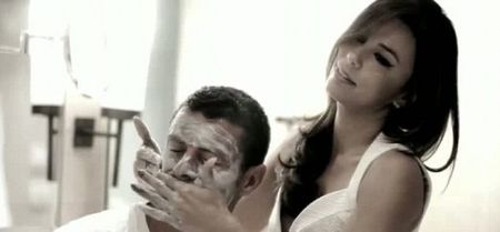 “I’m Eva Longoria and Being Sexy Isn’t Natural!” Eva’s tips for Valentine’s Day