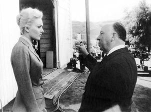 The Ultimate Ice Cool Chameleon – Kim Novak