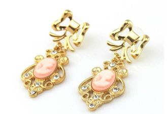 On the Wishlist: Eight Accessories to Adore from The Button and Bow Factory