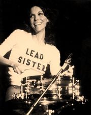 Remembering Karen Carpenter – 30 Year Anniversary of the Talented Songstress who Passed Away following a Battle with Anorexia