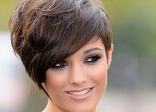 Saturdays Singer Denies Recent Engagement Rumours