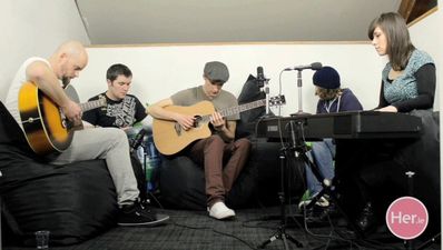 INTERVIEW: Her.ie Meets Red Bull Bedroom Jam Winners Walking On Cars