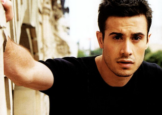 Her Man Of The Day… Freddie Prinze Junior