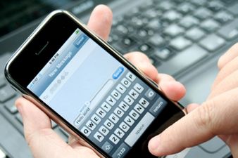 “Ignore That Text!” Twitter Prank Targets Parents With Hilarious Results