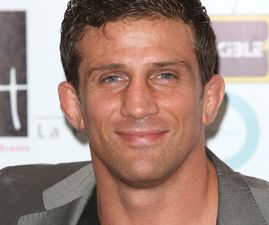 Keep It To Yourselves Guys… Alex Reid Professes His Love For New Girlfriend On Twitter