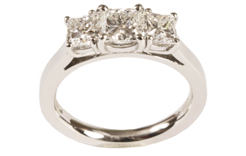 Fashion High Five – Engagement Rings from Weir & Sons