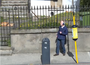 VIDEO: Friday Feeling?! Irish Radio DJ Rocks Out At A Bus-Stop… On His Own