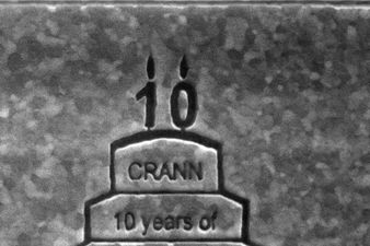 PICTURE: “Candles That Are 5,000 Times Smaller Than The Width Of A Full Stop” Here It Is, The World’s Smallest Birthday Cake