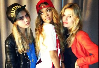 Snort Yourself Out Cara! Model Delevingne Snapped Dropping A Suspicious-Looking Bag