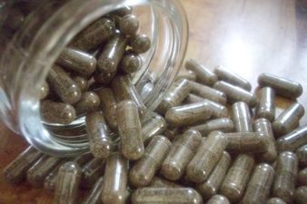 Popping Placenta Pills The Growing Trend For New Moms